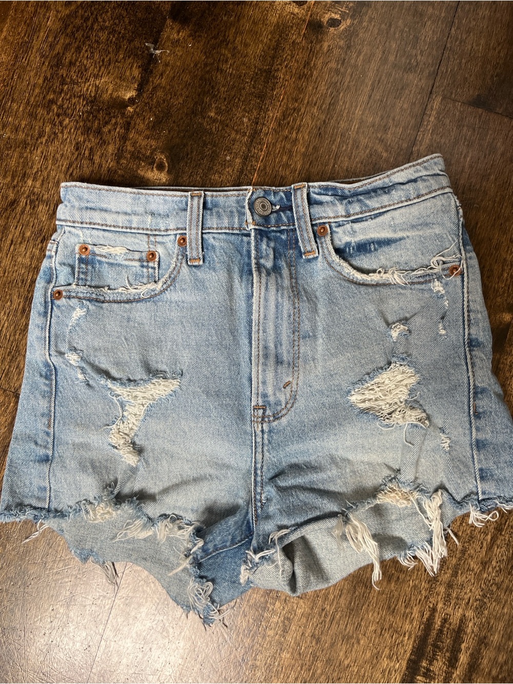 Abercrombie & Fitch High rise shorts - Picture 2 of 8
